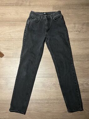 BDG Urban Outfitters High-Rise Black Mom Jeans Women’s Size 24 90’s Chic Denim